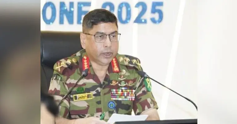 আর্মি সার্ভিস কোরের ৪৪তম বাৎসরিক অধিনায়ক সম্মেলনে প্রধান অতিথির বক্তব্য দেন সেনাপ্রধান